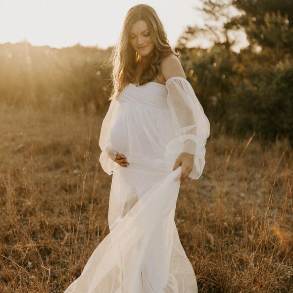 Vienna sweetheart Gown Maternity Dress Ivory - Picture 1 of 5